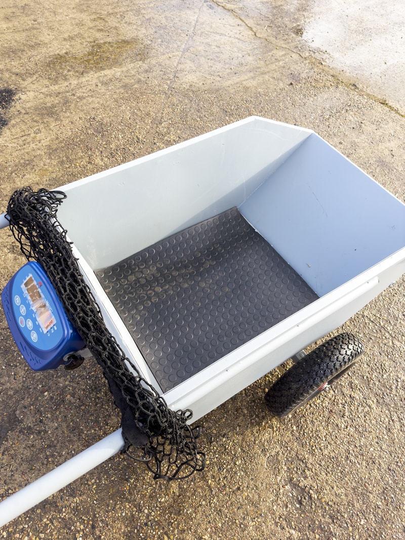 Тележка для телят с весами